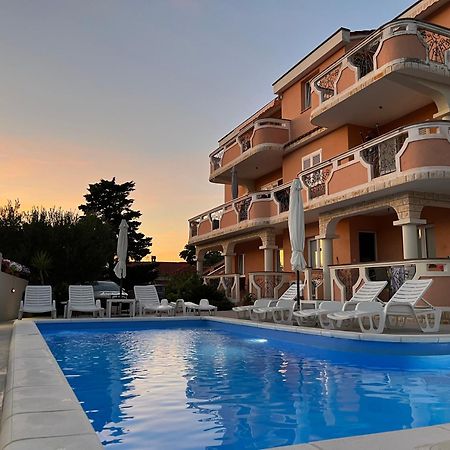 Villa Marija Новалья Экстерьер фото
